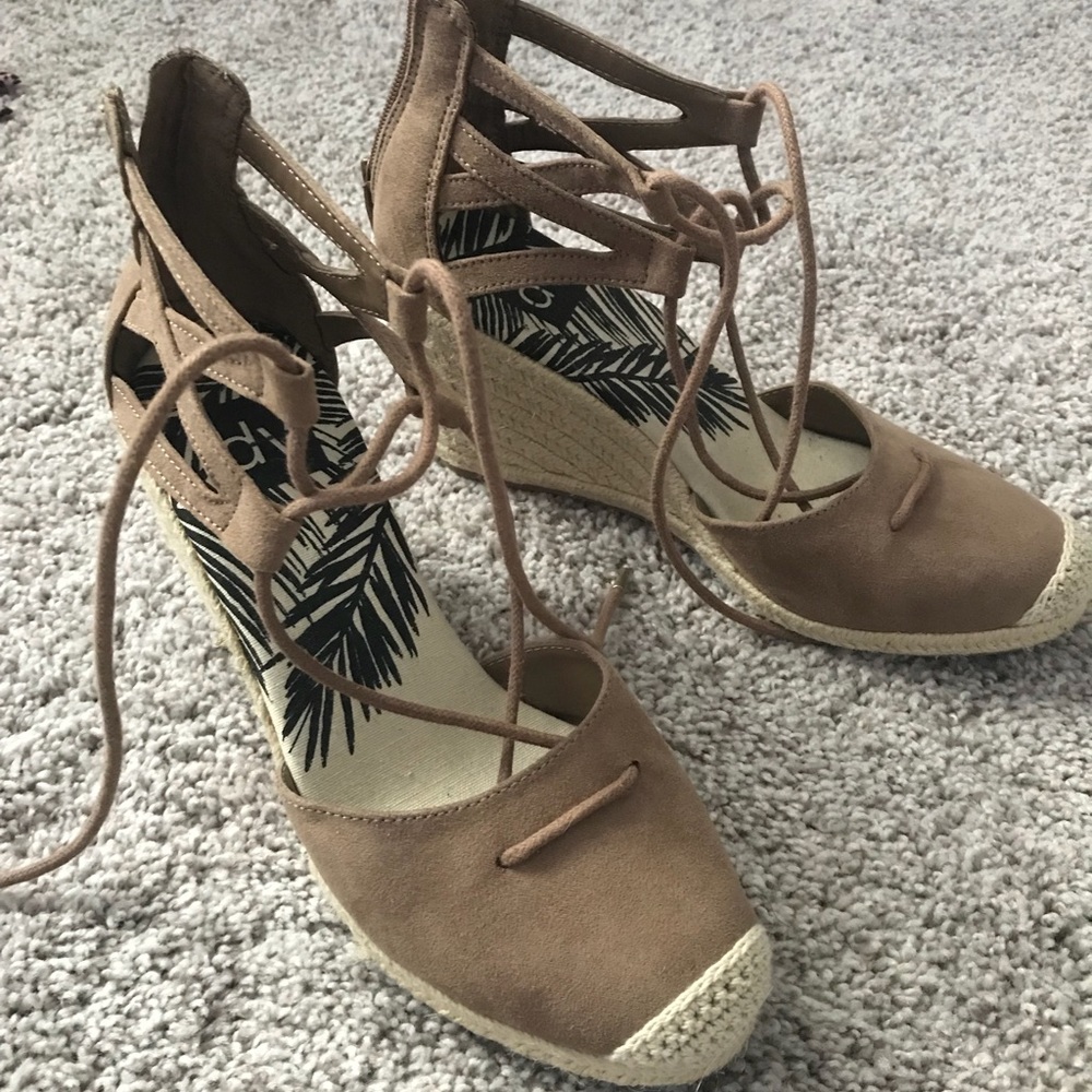 DV brown espadrilles
